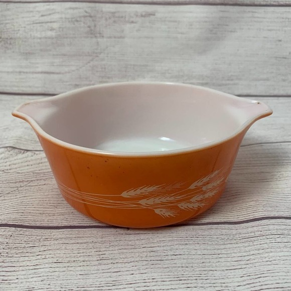 Vintage Pyrex Cinderella Casserole Bowl Orange Harvest Wheat 750ml 472-B No Lid - Picture 1 of 14